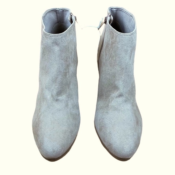 New Old Navy Size 9 Faux-Suede Chunky Block High-Heel Booties for Women Chic - Picture 3 of 9